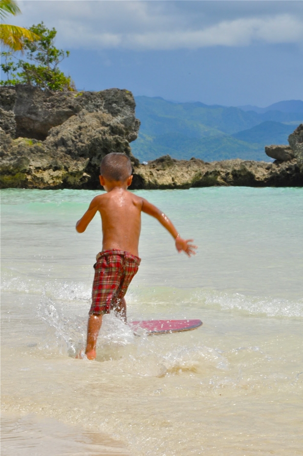 Asia_Philippines_Boracay_KidBeachBoarding_DSC_3612